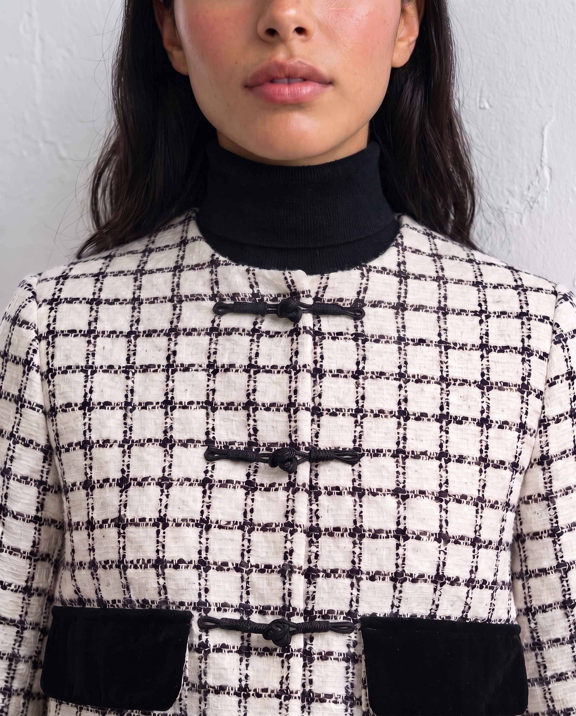 TISSAGE VEST ECRU - cream boucle cropped blazer worn with the matching midi skirt