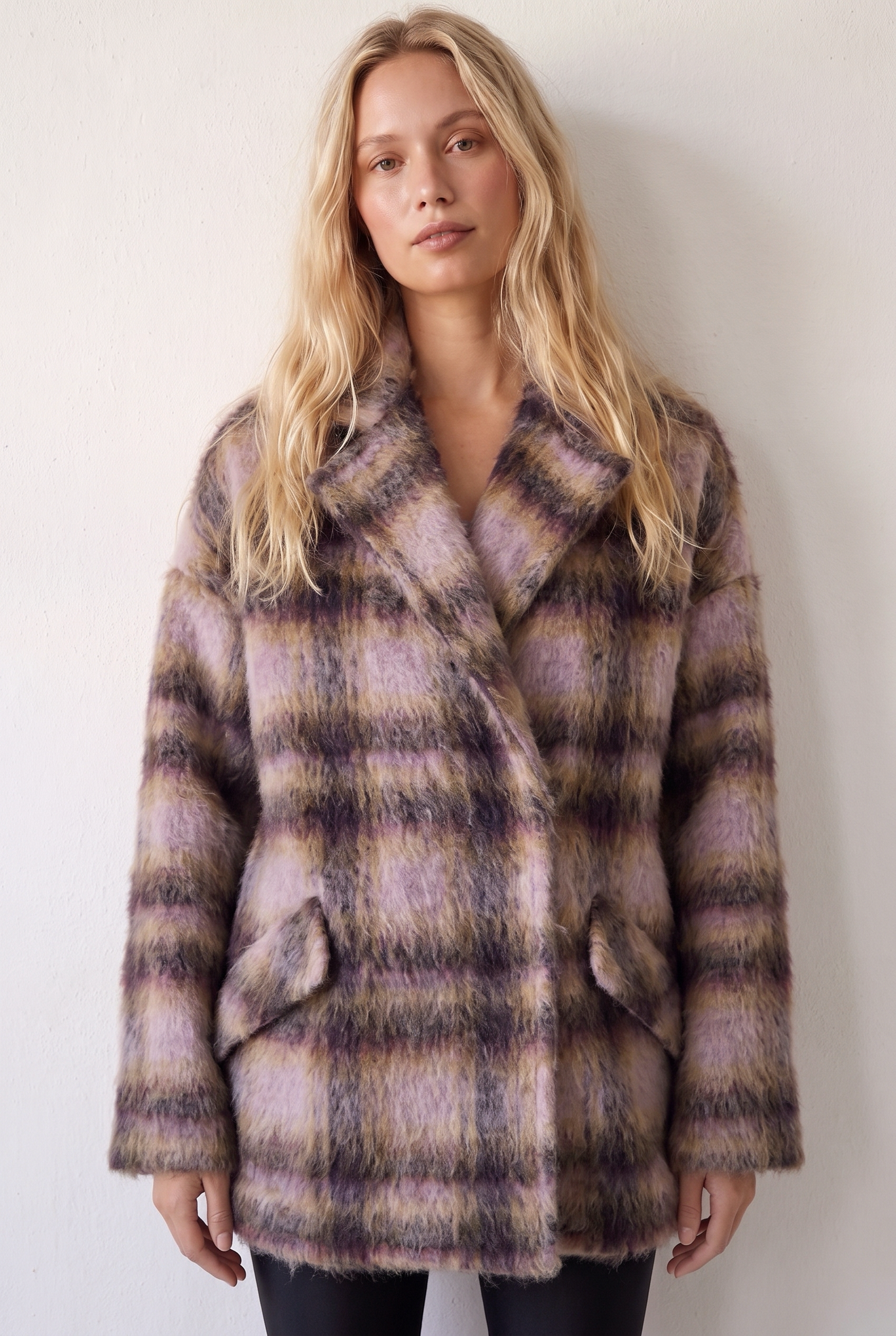 BARBARA JACKET HEATHER - wide lapels and the brushed check fabric up close
